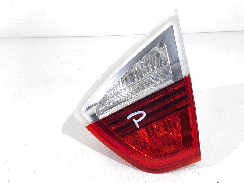SVETLO PRAVÉ ZADNÉ VNÚTORNÉ BMW 3 (E90) 2004 - 2012 6937460