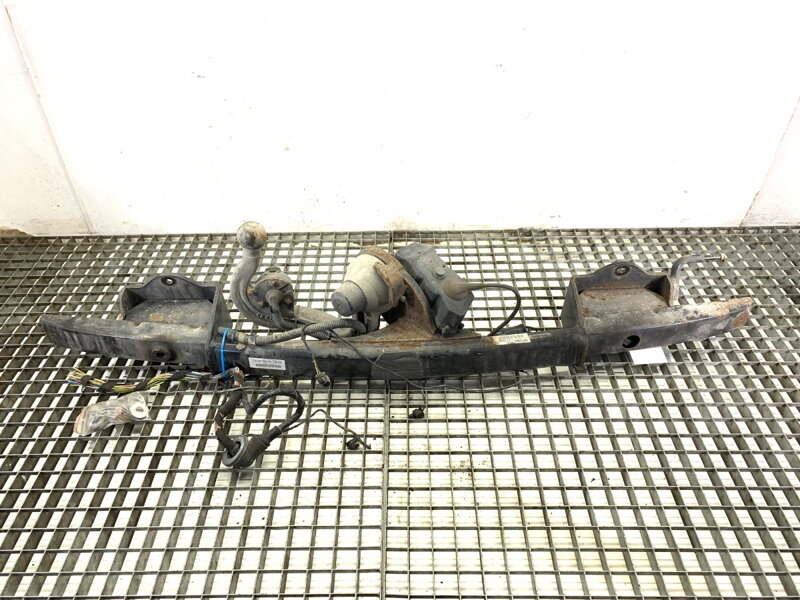 HÁK ŤAŽNÉ BMW 3 (E90) 2004 - 2012 6773725