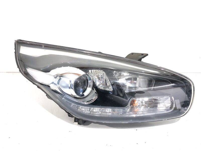 SVETLO PRAVÉ PREDNÉ KIA CARENS IV 2013 - 2022 SVETLO PRAVÉ PREDNÉ KIA CARENS IV 2013 - 2022