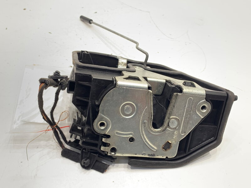 ZÁMOK DVERÍ PRAVÝ PREDNÝ BMW 3 COUPE (E92) 2005 - 2013 7229458