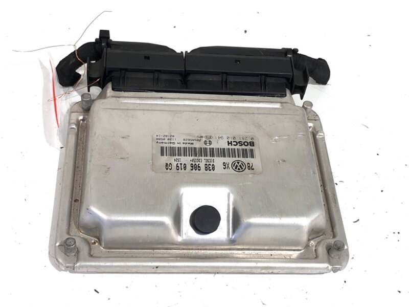 RIADIACA JEDNOTKA MOTORA VW PASSAT B5.5 (3B3) 2000 - 2005 038906019GQ RIADIACA JEDNOTKA MOTORA VW PASSAT B5.5 (3B3) 2000 - 2005 038906019GQ