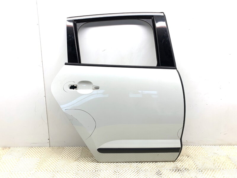 DVERE PRAVÉ ZADNÉ PEUGEOT 3008 (MPV) (0U_) 2009 - 2017 DVERE PRAVÉ ZADNÉ PEUGEOT 3008 (MPV) (0U_) 2009 - 2017