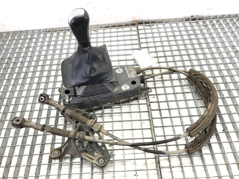 RIADIACA PÁKA VOLIČ PREVODOVKY SKODA OCTAVIA II (1Z3) 2004 - 2013 1K0711049BN RIADIACA PÁKA VOLIČ PREVODOVKY SKODA OCTAVIA II (1Z3) 2004 - 2013 1K0711049BN