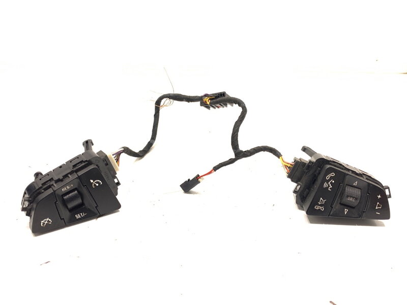 PREPÍNAČE VOLANTU OPEL INSIGNIA A SPORTS TOURER (G09) 2008 - 2017 13268686 13293155 PREPÍNAČE VOLANTU OPEL INSIGNIA A SPORTS TOURER (G09) 2008 - 2017 13268686 13293155