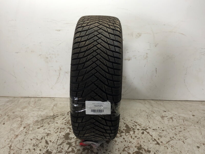 PNEUMATIKA ZIMA 205/55/16 --- ---