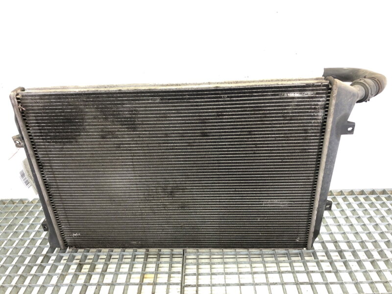 CHLADIČ VODY VW PASSAT B6 VARIANT (3C5) 2005 - 2011 3C0121253R CHLADIČ VODY VW PASSAT B6 VARIANT (3C5) 2005 - 2011 3C0121253R