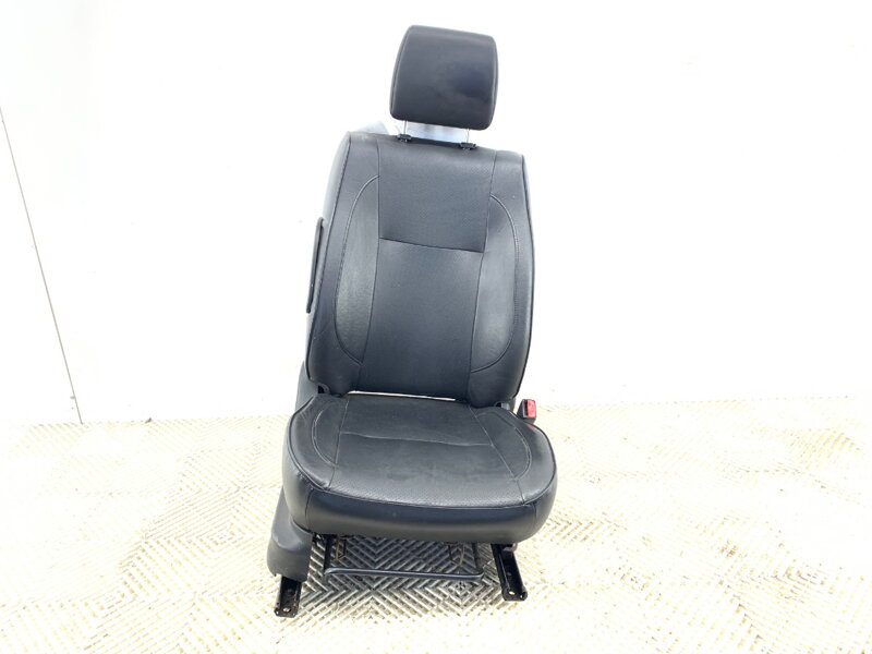SEDADLO PRAVÉ PREDNÉ SUZUKI GRAND VITARA II (JT, TE, TD) 2005 - 2022