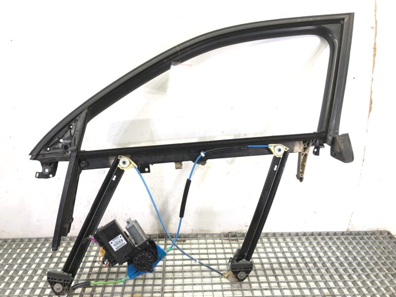 SŤAHOVAČKA OKNA ĽAVÁ PREDNÁ AUDI A4 B6 (8E2) 2000 - 2005 8E0837629