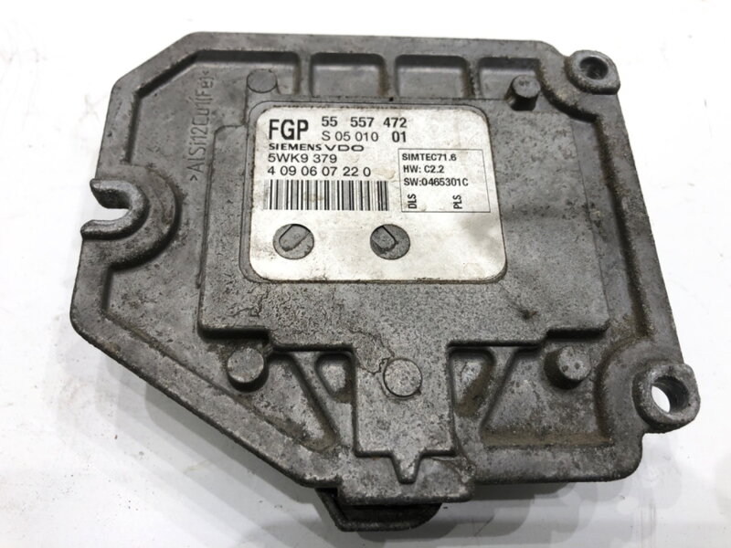 RIADIACA JEDNOTKA MOTORA OPEL ASTRA H (A04) 2004 - 2014 55557472 RIADIACA JEDNOTKA MOTORA OPEL ASTRA H (A04) 2004 - 2014 55557472