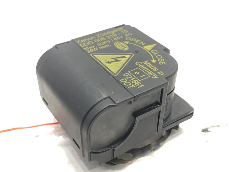 ŠTARTÉR CIEVKA XENÓN OPEL VECTRA C (Z02) 2002 - 2009 5DD008319-10 ŠTARTÉR CIEVKA XENÓN OPEL VECTRA C (Z02) 2002 - 2009 5DD008319-10