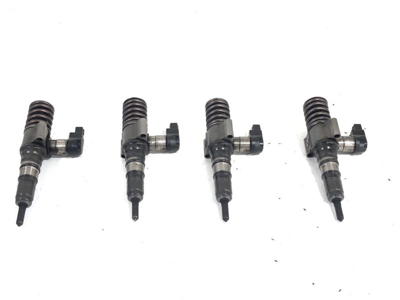 VSTREKOVAČE SADA VW PASSAT B6 (3C2) 2005 - 2010 03G130073S VSTREKOVAČE SADA VW PASSAT B6 (3C2) 2005 - 2010 03G130073S
