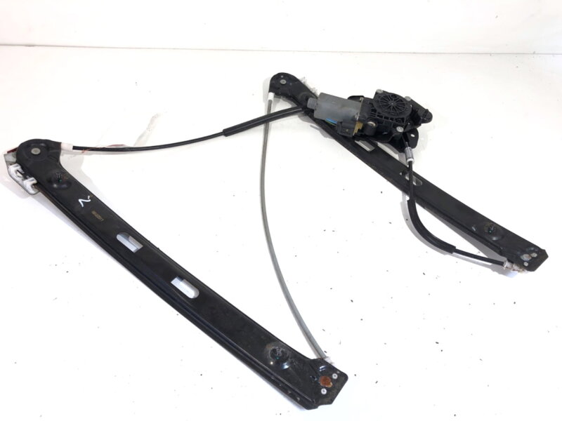 SŤAHOVAČKA OKNA ĽAVÁ PREDNÁ BMW 3 (E46) 1997 - 2005 83620630