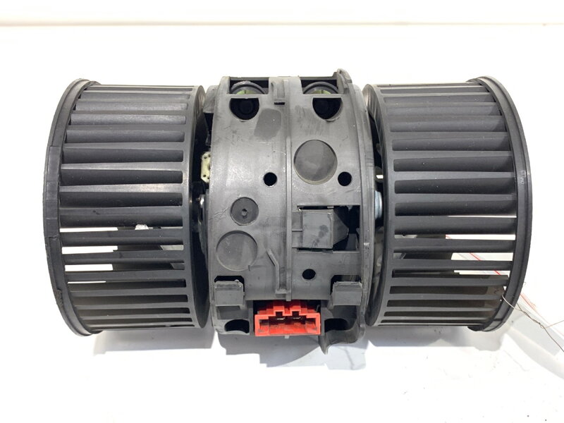 VENTILÁTOR KÚRENIA RENAULT MEGANE III LIFTBACK (BZ0/1_, B3_) 2008 - 2022 VENTILÁTOR KÚRENIA RENAULT MEGANE III LIFTBACK (BZ0/1_, B3_) 2008 - 2022