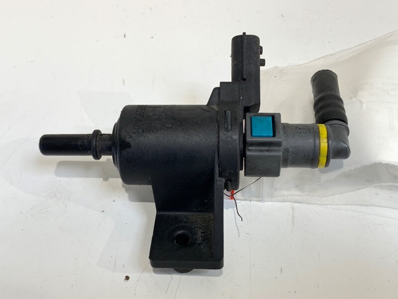 VENTIL PODTLAKU RENAULT MEGANE III LIFTBACK (BZ0/1_, B3_) 2008 - 2022 208859042R