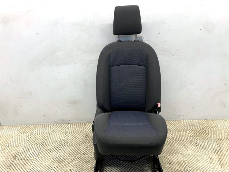 SEDADLO PRAVÉ PREDNÉ NISSAN QASHQAI / QASHQAI +2 I (J10, NJ10, JJ10E) 2006 - 2014 SEDADLO PRAVÉ PREDNÉ NISSAN QASHQAI / QASHQAI +2 I (J10, NJ10, JJ10E) 2006 - 2014