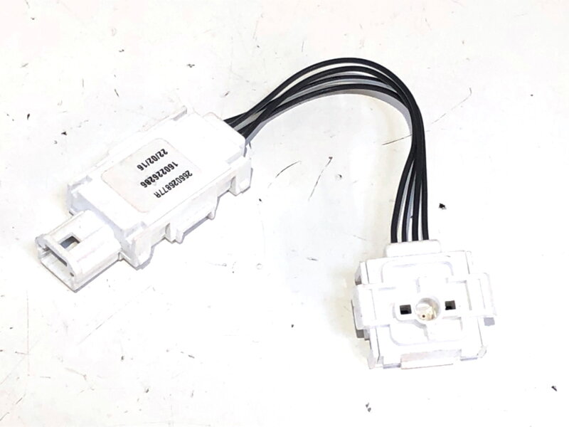 MODUL SNÍMAČ LED RENAULT MEGANE IV LIFTBACK (B9A/M/N_) 2015 - 2022 266026877R MODUL SNÍMAČ LED RENAULT MEGANE IV LIFTBACK (B9A/M/N_) 2015 - 2022 266026877R