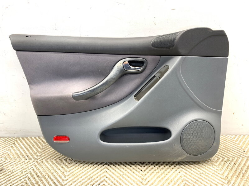 TAPACÍR DVERÍ ĽAVÝ PREDNÝ SEAT LEON (1M1) 1999 - 2006