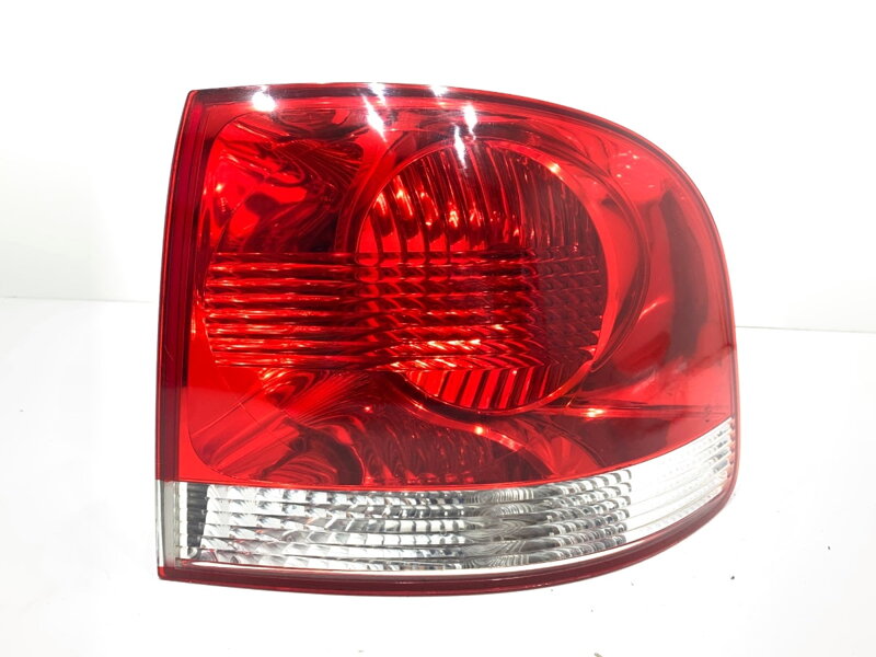SVETLO PRAVÉ ZADNÉ VW TOUAREG (7LA, 7L6, 7L7) 2002 - 2013 7L6945096K