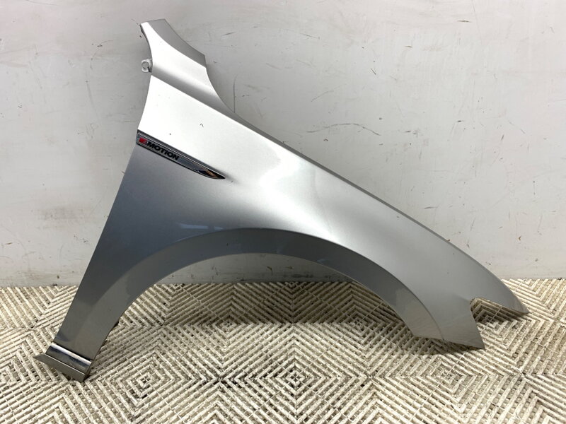 BLATNÍK PRAVÝ PREDNÝ VW PASSAT B8 (3G2, CB2) 2014 - 2022 LB7W