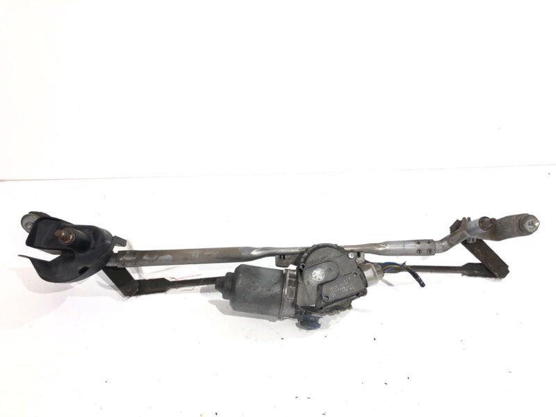 MECHANIZMUS STIERAČOV PREDNÝ SUZUKI SWIFT IV (FZ, NZ) 2010 - 2022 38110-68L00