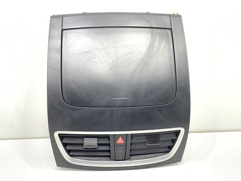 MRIEŽKA VENTILÁCIE PREDNÁ STREDOVÁ SUZUKI SWIFT IV (FZ, NZ) 2010 - 2022 73800-68LA0