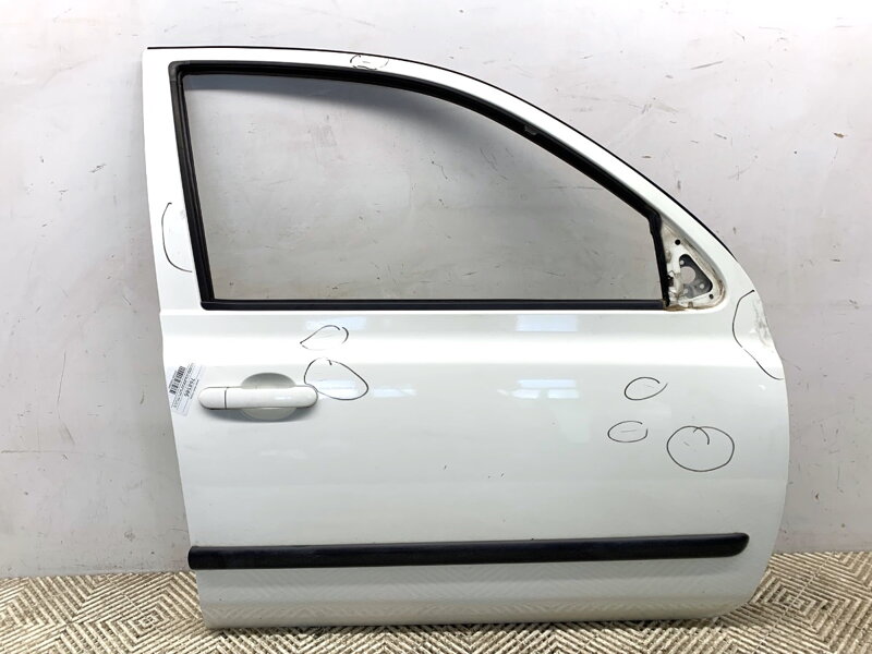 DVERE PRAVÉ PREDNÉ NISSAN MICRA III (K12) 2002 - 2010 DVERE PRAVÉ PREDNÉ NISSAN MICRA III (K12) 2002 - 2010