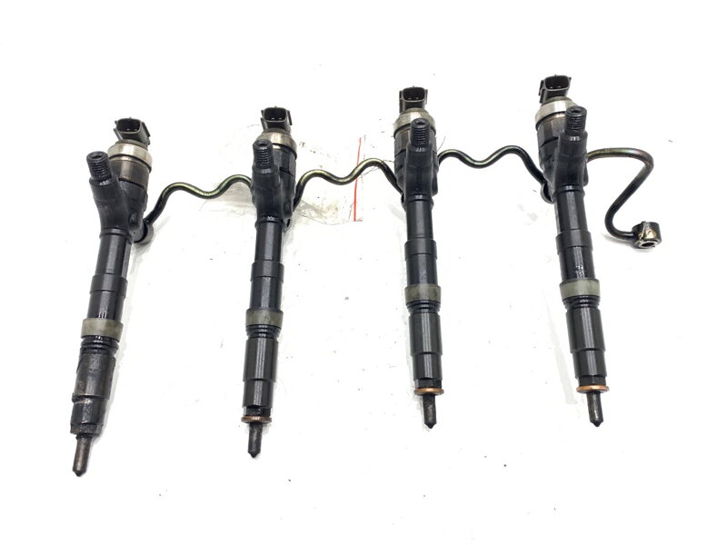 VSTREKOVAČE SADA TOYOTA COROLLA (_E12_) 2001 - 2007 23670-0G010 VSTREKOVAČE SADA TOYOTA COROLLA (_E12_) 2001 - 2007 23670-0G010
