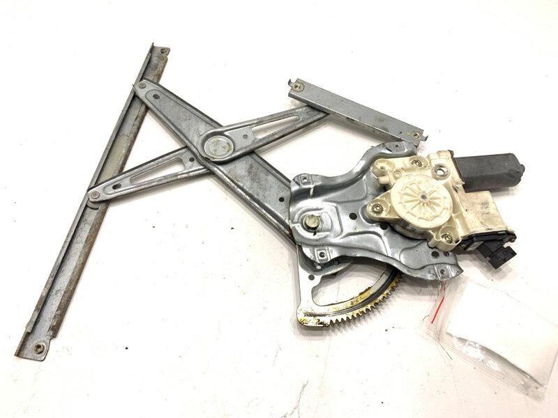 Sťahovačka okna ľavá predná Toyota Corolla (_E12_) 2001 - 2007 0130822031