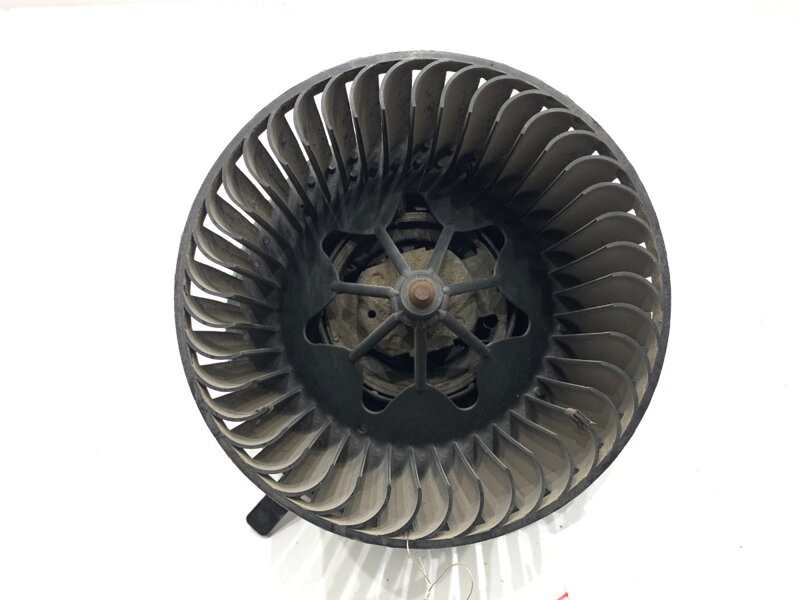 VENTILÁTOR KÚRENIA VW TOURAN (1T3) 2010 - 2015 1K1820015G