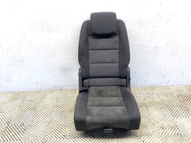 SEDADLO ZADNÉ VW TOURAN (1T3) 2010 - 2015 SEDADLO ZADNÉ VW TOURAN (1T3) 2010 - 2015