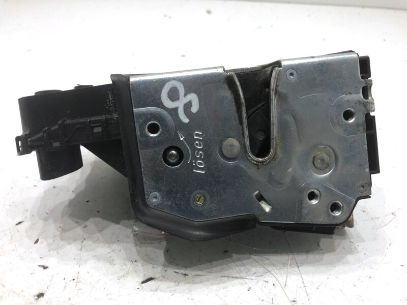 ZÁMOK DVERÍ ĽAVÝ PREDNÝ BMW 3 (E46) 1997 - 2005