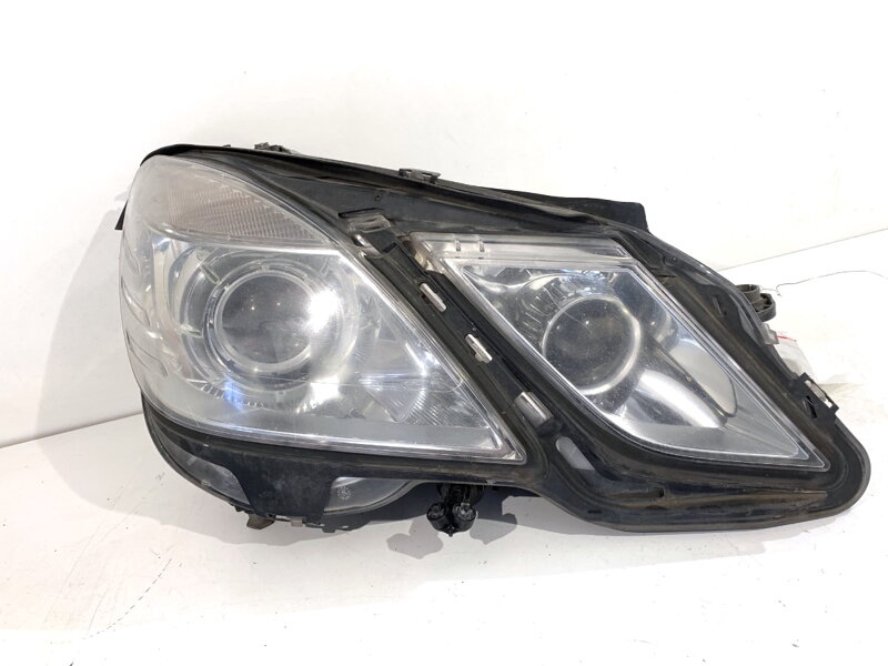 SVETLO PRAVÉ PREDNÉ MERCEDES-BENZ CLASS E (W212) 2009 - 2016 A2128206261