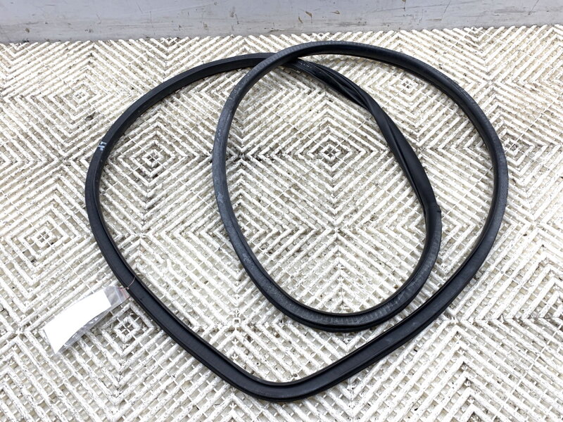 TESNENIE DVERÍ PREDNÉ ĽAVÉ JEEP GRAND CHEROKEE IV (WK, WK2) 2010 - 2022