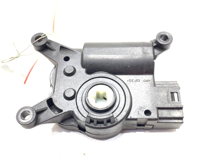 MOTOR RADIÁTORA KÚRENIA VW GOLF VII (5G1, BQ1, BE1, BE2) 2012 - 2022 5Q0907511J MOTOR RADIÁTORA KÚRENIA VW GOLF VII (5G1, BQ1, BE1, BE2) 2012 - 2022 5Q0907511J