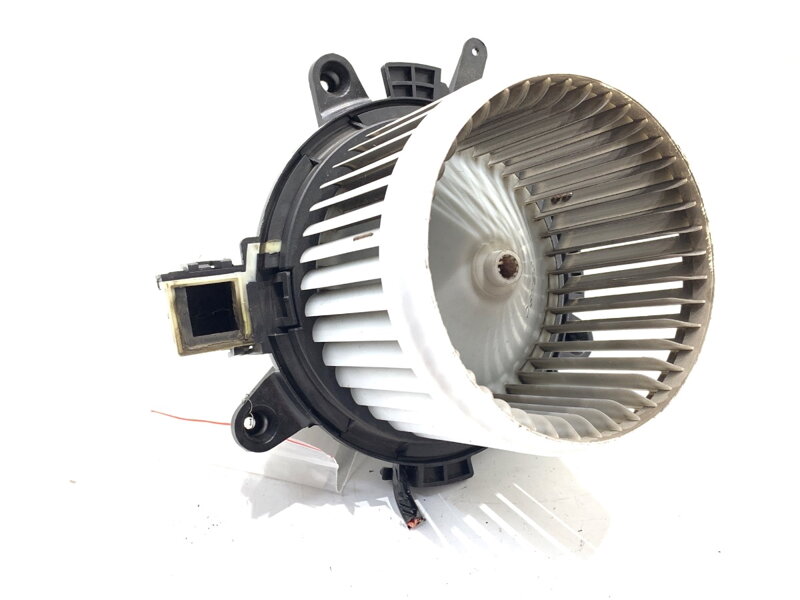 VENTILÁTOR KÚRENIA OPEL COMBO (K9) 2018 - 2022 EQA352 VENTILÁTOR KÚRENIA OPEL COMBO (K9) 2018 - 2022 EQA352