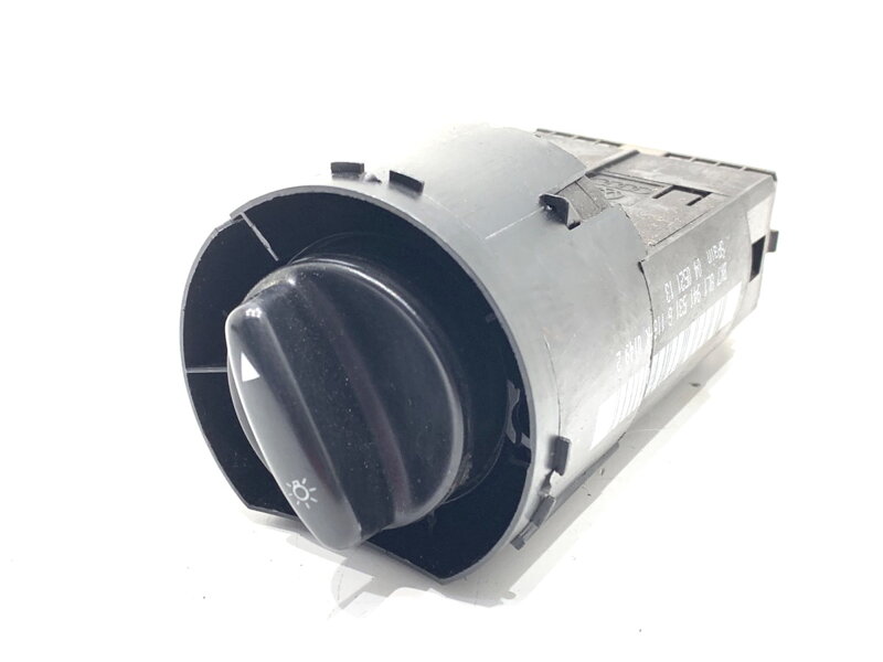 SPÍNAČ SVETIEL AUDI A3 (8L1) 1996 - 2006 8L1941531G