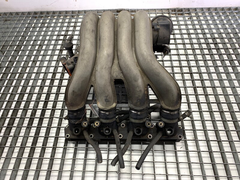 SACIE POTRUBIE AUDI A4 B6 (8E2) 2000 - 2005 06B133210AJ SACIE POTRUBIE AUDI A4 B6 (8E2) 2000 - 2005 06B133210AJ