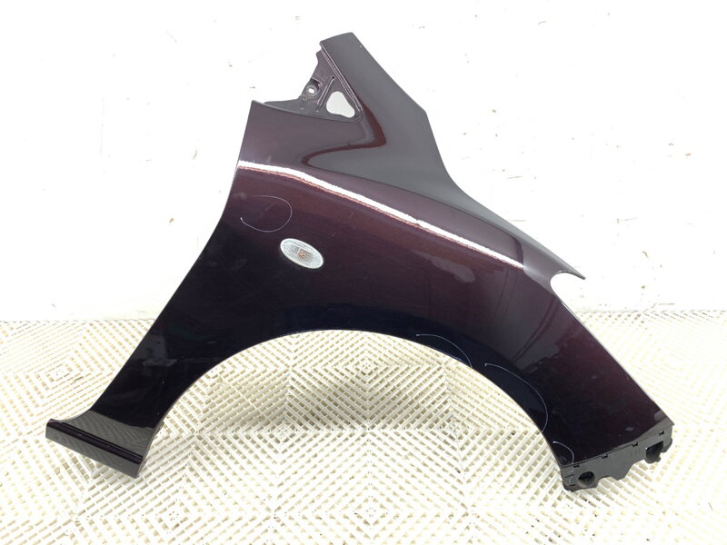 BLATNÍK PRAVÝ PREDNÝ MAZDA 2 (DE_, DH_) 2007 - 2015 BLATNÍK PRAVÝ PREDNÝ MAZDA 2 (DE_, DH_) 2007 - 2015