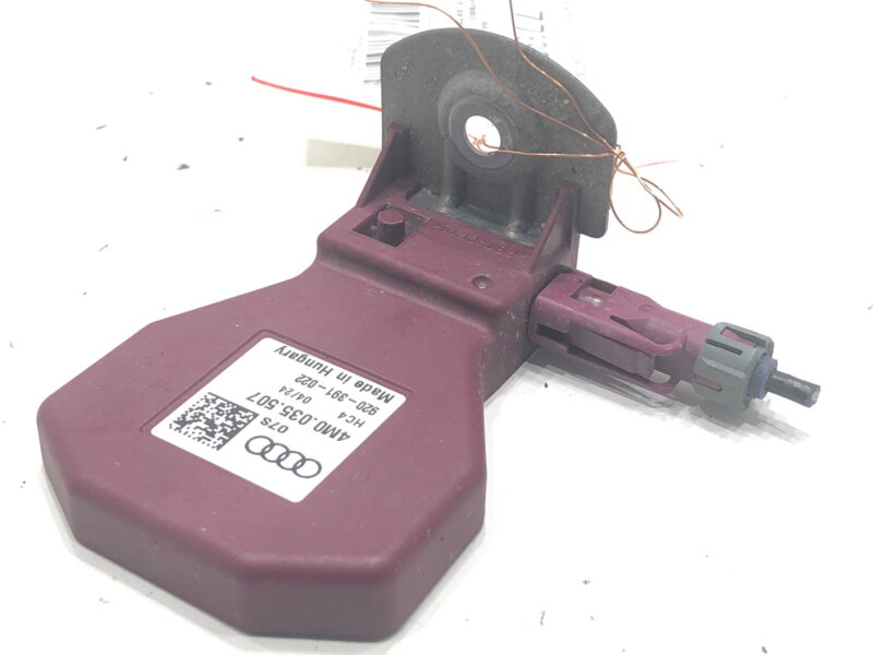 VÝSTUHA ANTÉNNY AUDI A4 B9 (8W2, 8WC) 2015 - 2022 4M0035507