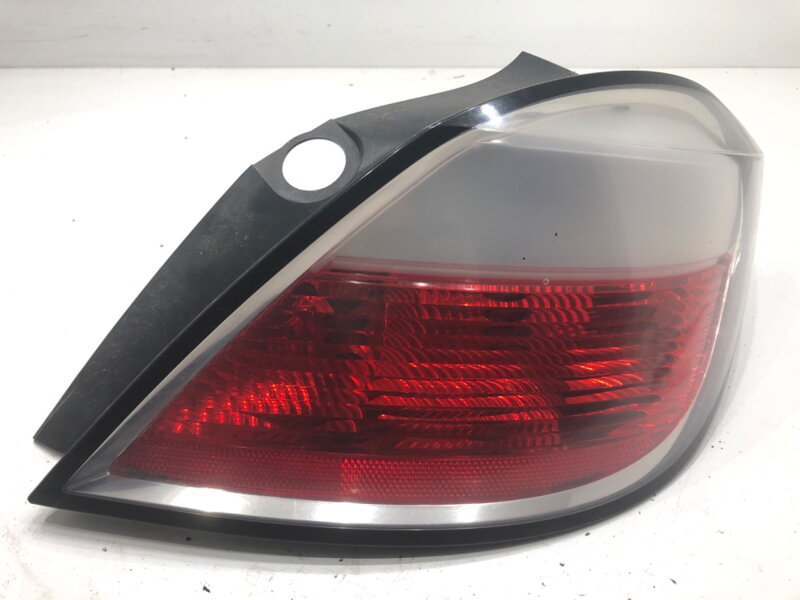 SVETLO PRAVÉ ZADNÉ OPEL ASTRA H (A04) 2004 - 2014 SVETLO PRAVÉ ZADNÉ OPEL ASTRA H (A04) 2004 - 2014
