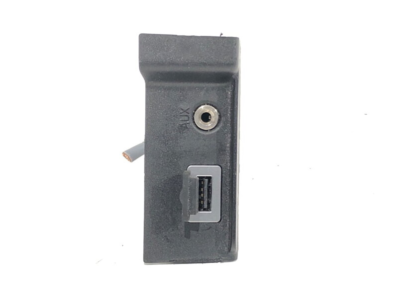 ZÁSUVKA / ULOŽENIE USB VOLVO V60 I (155, 157) 2010 - 2018 8M5T-19A164-VA ZÁSUVKA / ULOŽENIE USB VOLVO V60 I (155, 157) 2010 - 2018 8M5T-19A164-VA