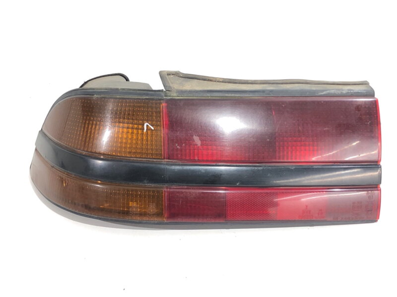 Svetlo ľavé zadné Mitsubishi Eclipse I (D2_A) 1989 - 1995