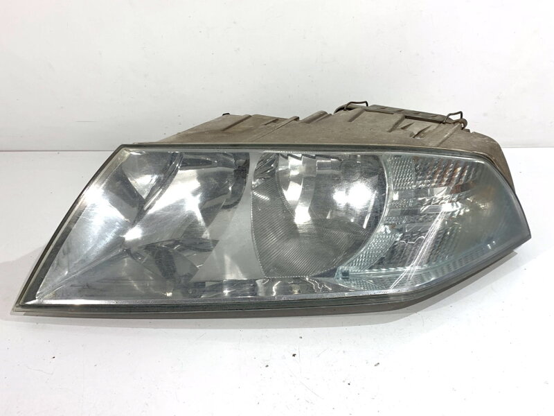 SVETLO ĽAVÉ PREDNÉ SKODA OCTAVIA II COMBI (1Z5) 2004 - 2013 SVETLO ĽAVÉ PREDNÉ SKODA OCTAVIA II COMBI (1Z5) 2004 - 2013