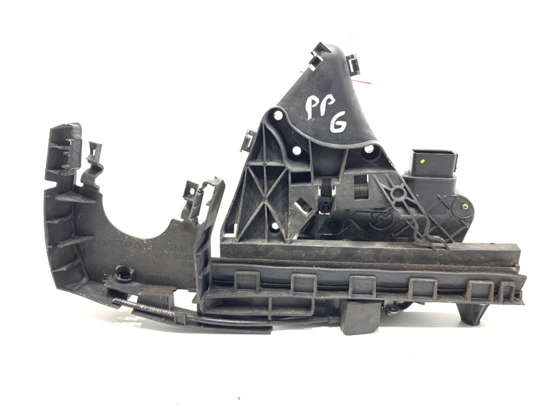ZÁMOK DVERÍ PRAVÝ PREDNÝ VOLVO V50 (545) 2003 - 2012 30699793 ZÁMOK DVERÍ PRAVÝ PREDNÝ VOLVO V50 (545) 2003 - 2012 30699793