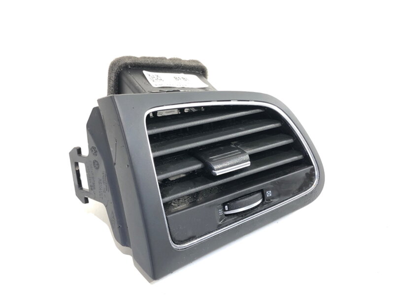 Mriežka ventilácie ľavá predná Renault Megane IV Sedan 2016 - 2022 687616296R