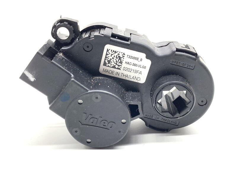 MOTOR RADIÁTORA KÚRENIA RENAULT MEGANE IV SEDAN 2016 - 2022 T32088B MOTOR RADIÁTORA KÚRENIA RENAULT MEGANE IV SEDAN 2016 - 2022 T32088B