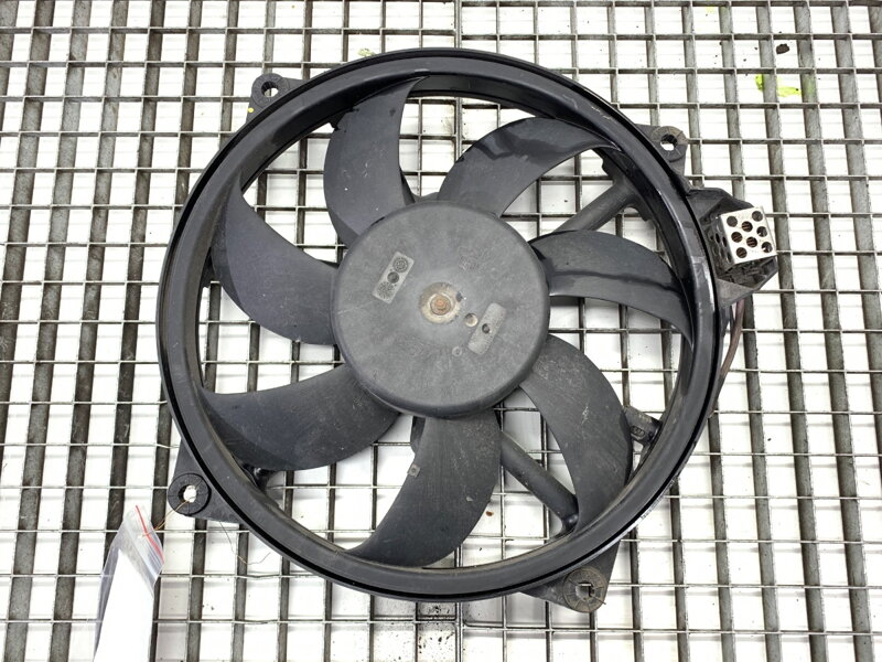 VENTILÁTOR CHLADIČA RENAULT MEGANE CC (EZ0/1_) 2010 - 2022 M155548 VENTILÁTOR CHLADIČA RENAULT MEGANE CC (EZ0/1_) 2010 - 2022 M155548