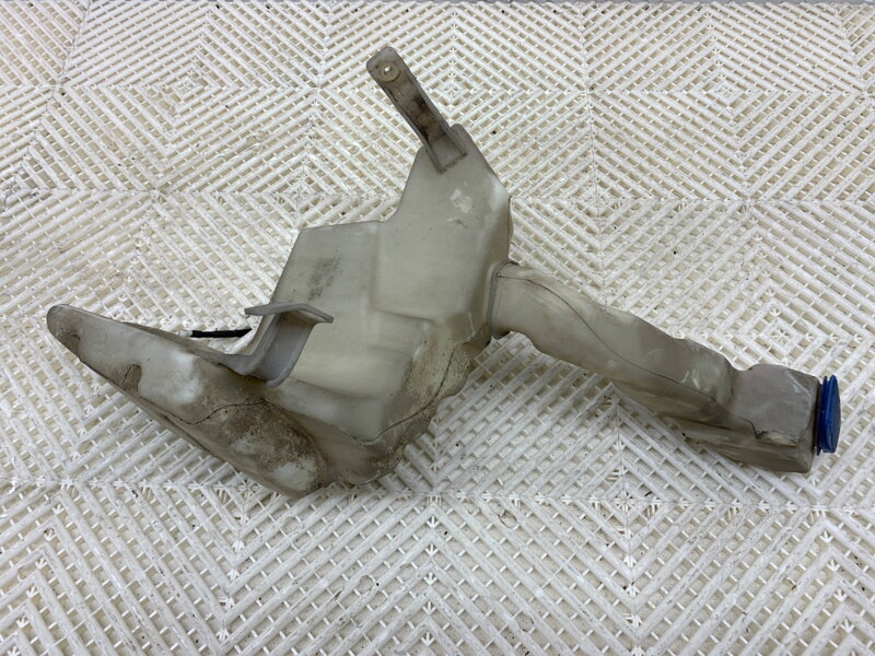 NÁDRŽKA OSTREKOVAČOV VW PASSAT B5.5 VARIANT (3B6) 2000 - 2005 3B0955453AF