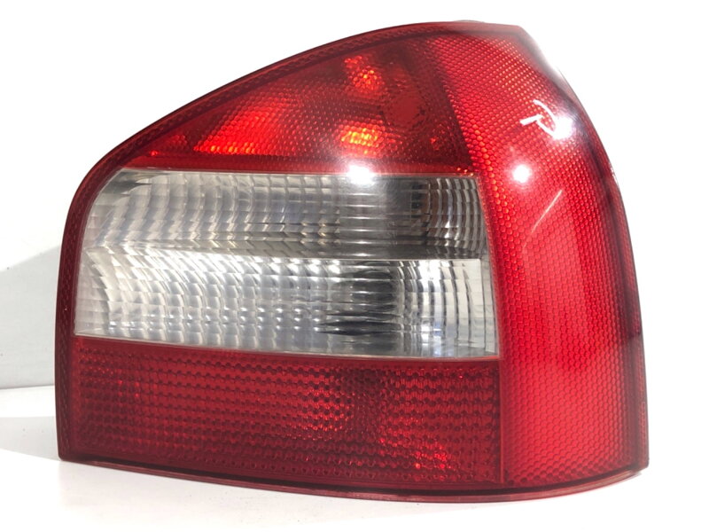 SVETLO PRAVÉ ZADNÉ AUDI A3 (8L1) 1996 - 2006