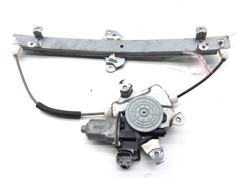 SŤAHOVAČKA OKNA PRAVÁ PREDNÁ NISSAN JUKE (F15) 2010 - 2022 80730JX30C